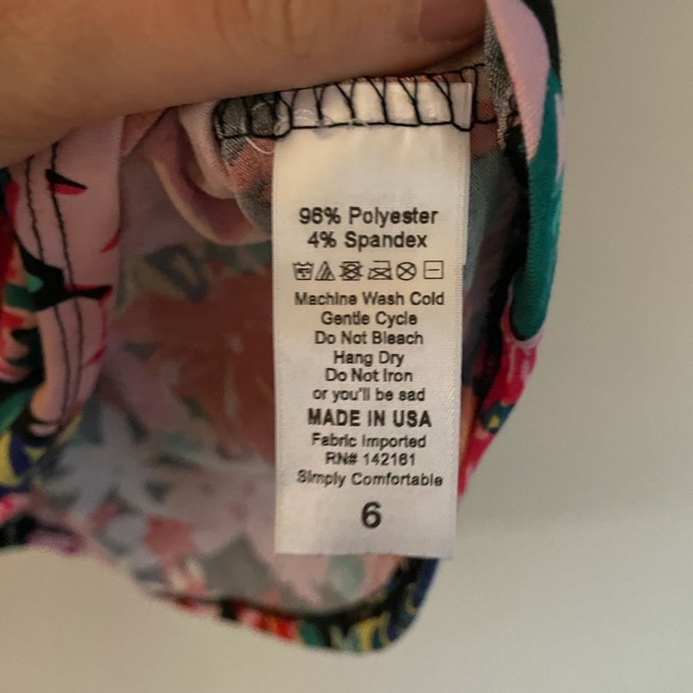 🌹🌹Lularoe Gracie little girl’s shirt - Picture 4 of 5